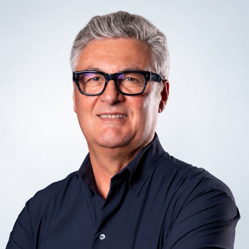 Professional Photo of Dan Manea